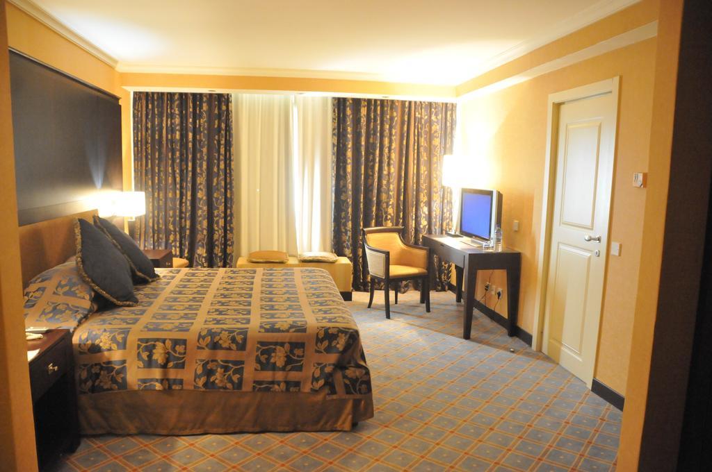 Nicon Luxury Abuja Hotel Exterior photo
