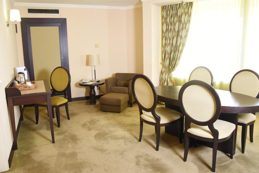Nicon Luxury Abuja Hotel Exterior photo
