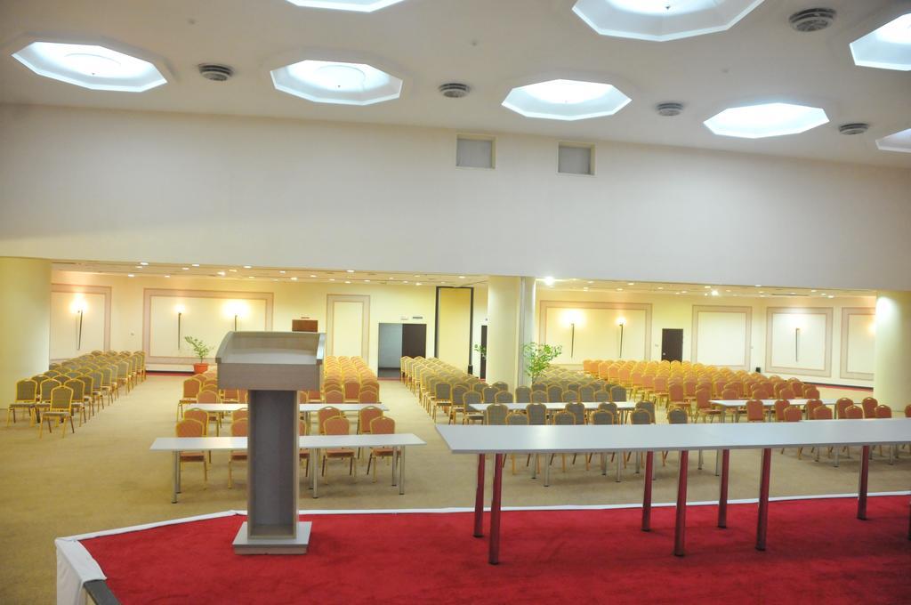 Nicon Luxury Abuja Hotel Exterior photo