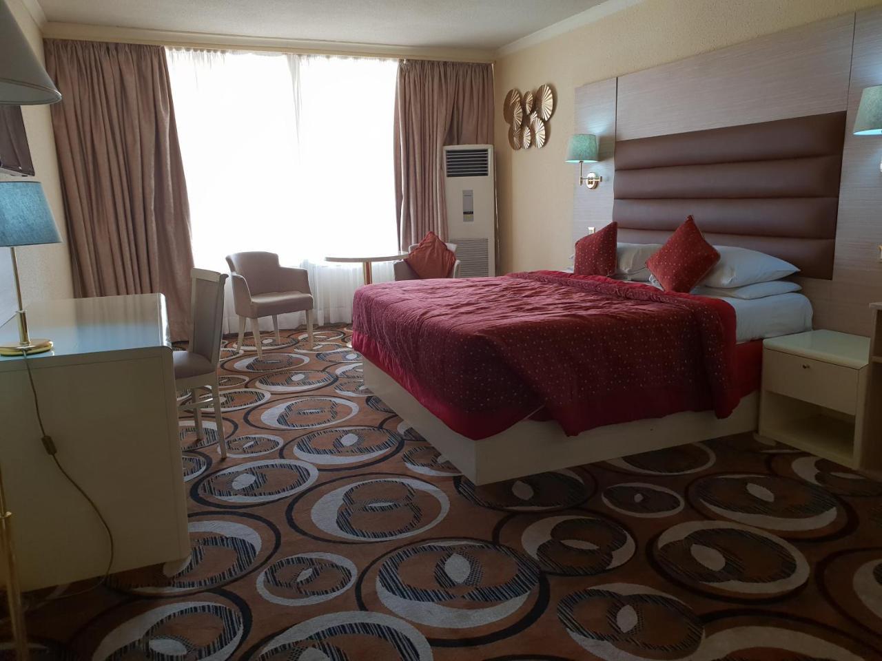 Nicon Luxury Abuja Hotel Exterior photo